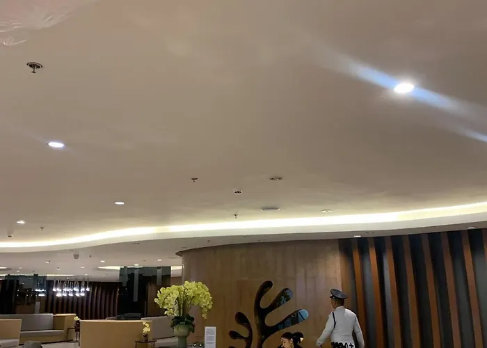 Shore 2 Moa Pasay Naia Manila